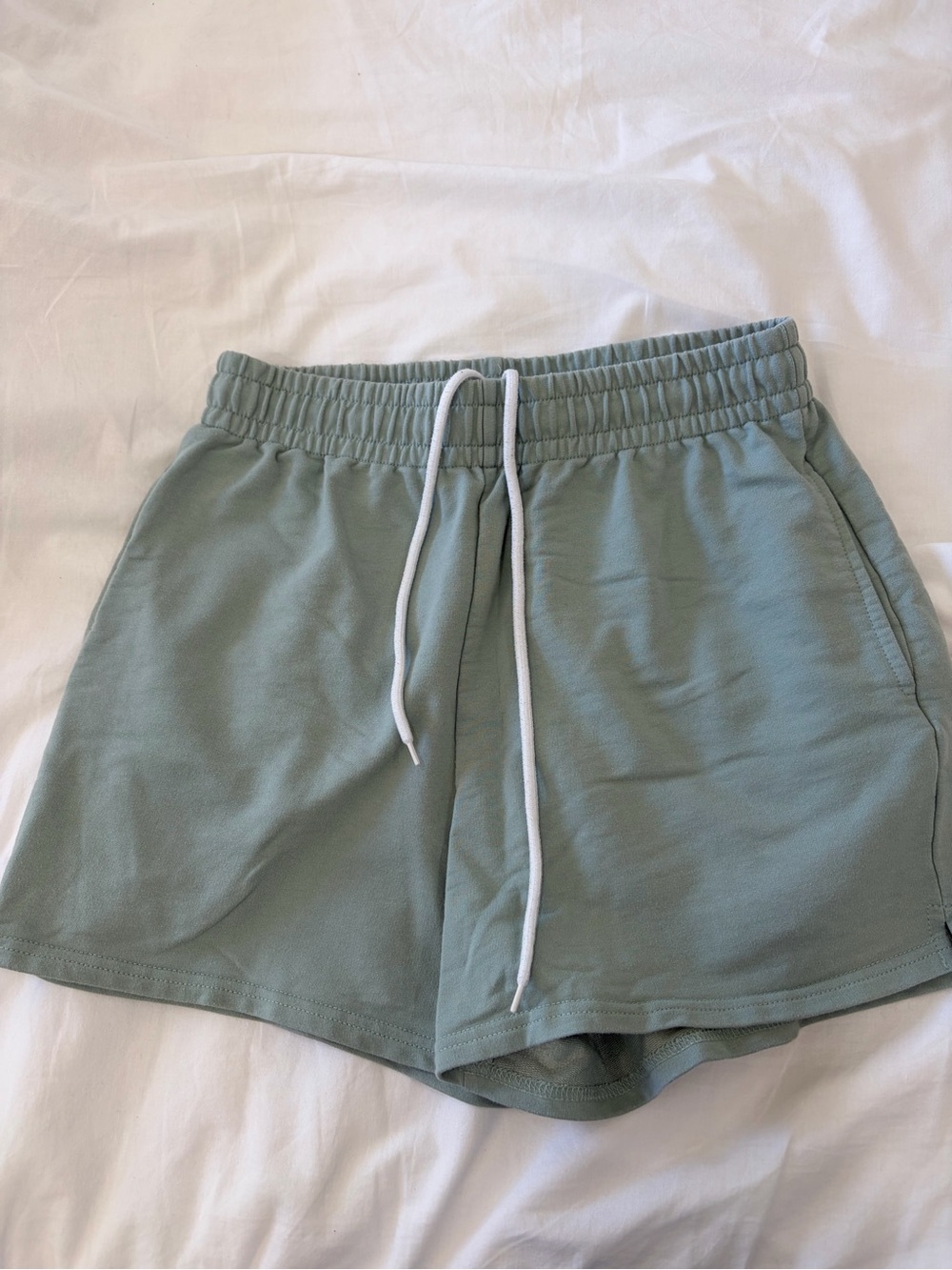 Automet Women’s Sage Green Elastic-Waist Shorts